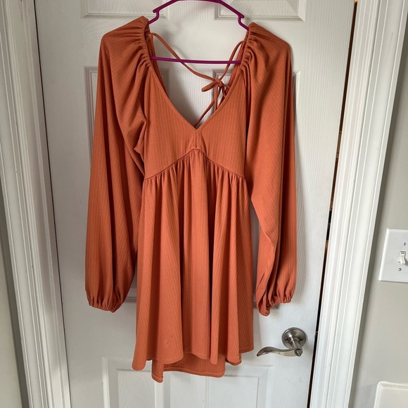 Lovers and friends orange midi dress - Picture 2 of 4